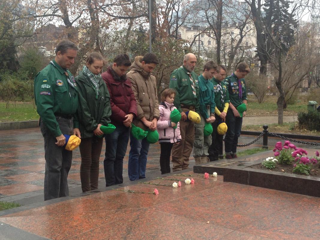 Flower-laying ceremony to the Tomb of Nikolay Vatutin. 