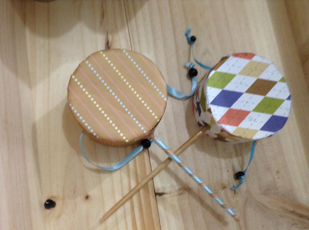 Especialidades de instrumentos musicales con material reciclable