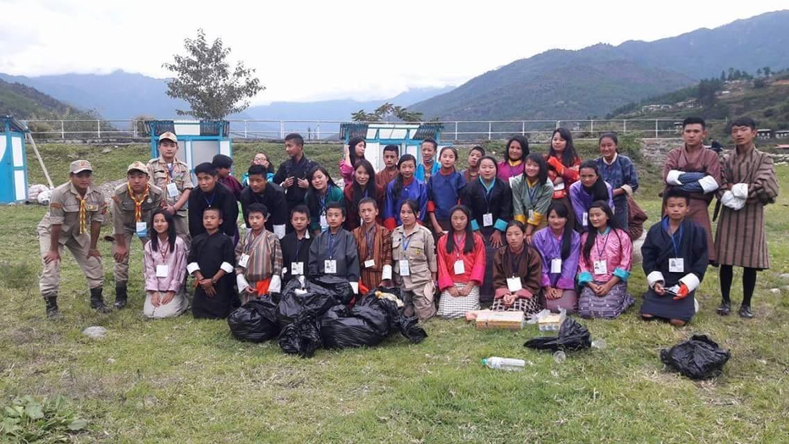 Volunteer in Moenlam Chennmo(Paro)