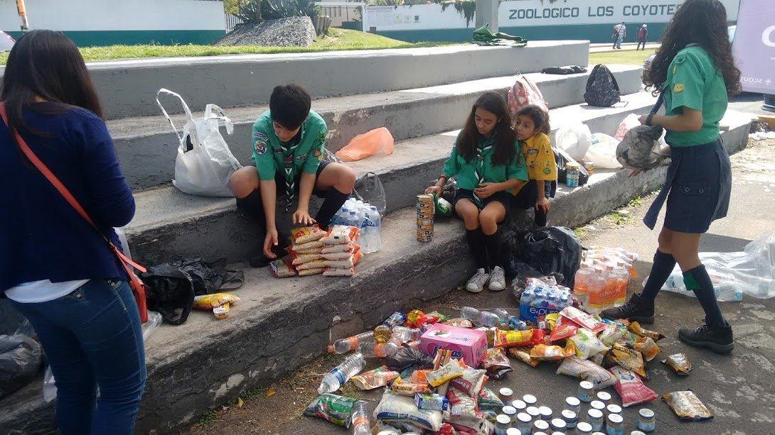 Acopio de Víveres Para Damnificados por los Sismos en México al Pueblo de Huejotengo