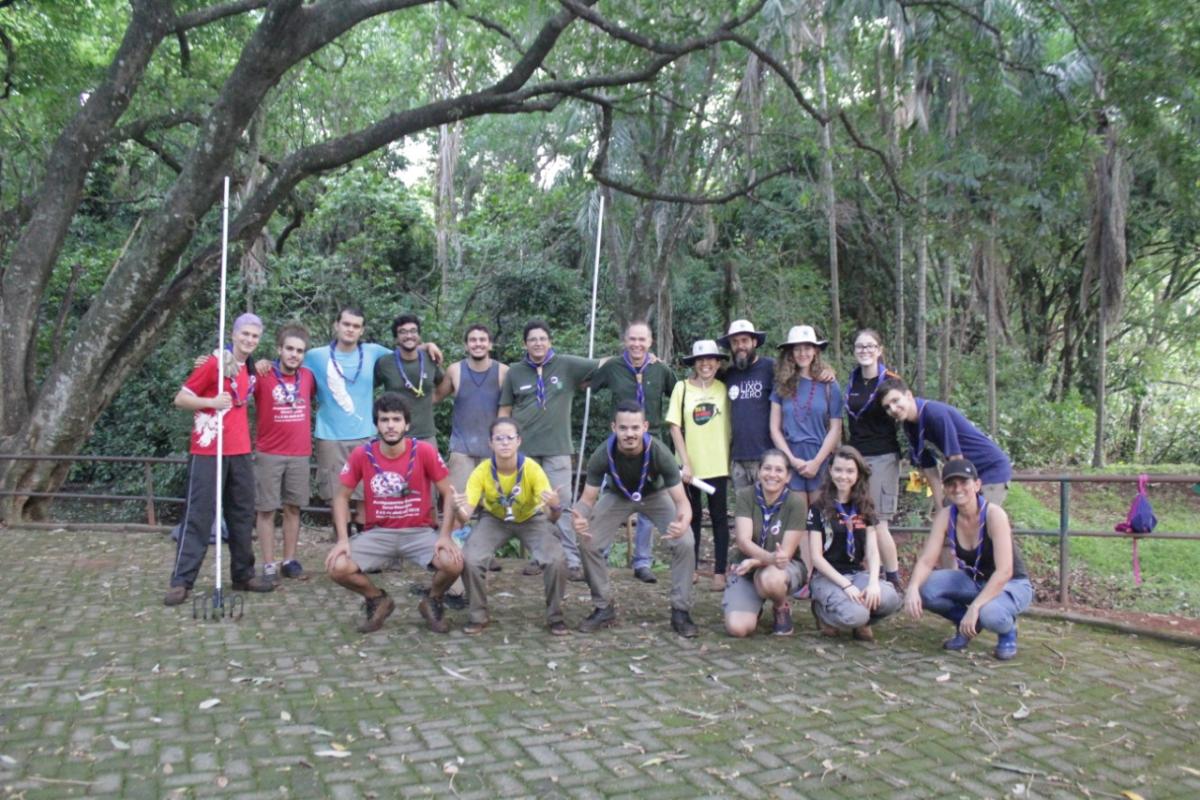 Limpeza e revitalização do Pequeno Lago do Parque Areião - Clã Caio Viana Martins