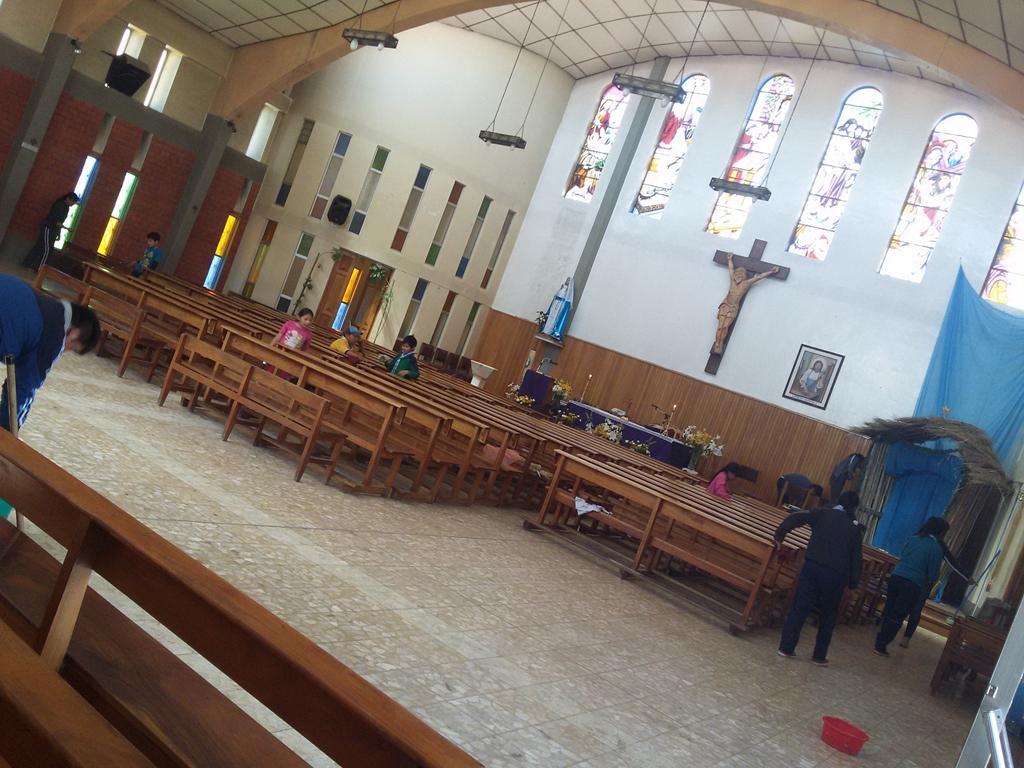 Limpieza de nuestro templo Jesus Obrero