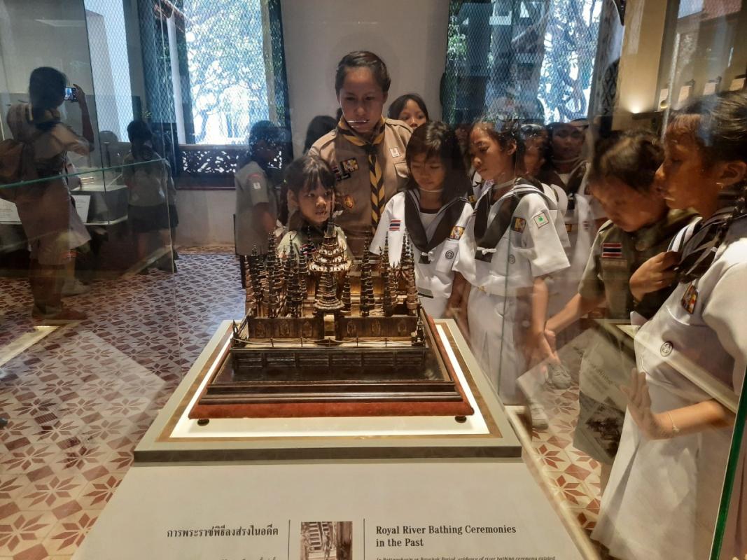 พระเมรุมาศจำลอง