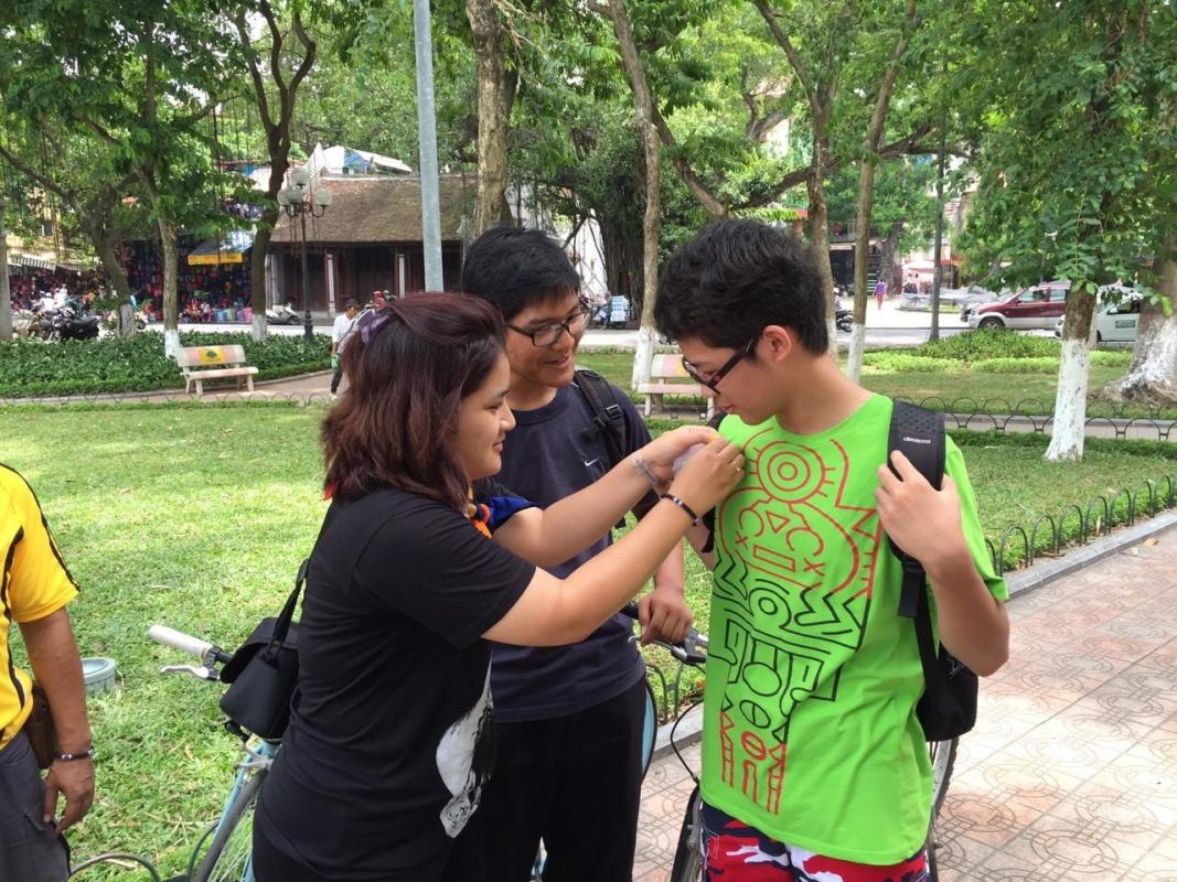 เผยแพร่ messengers of peace ณ ประเทศเวียดนาม 