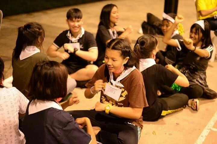 กิจกรรมเข้าค่ายเขียว เหลืองสัมพันธ์