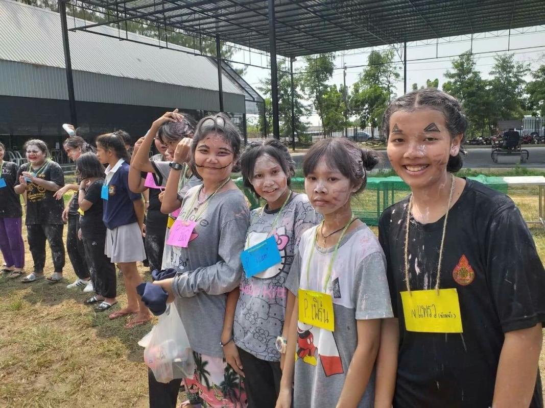 กิจกรรมสายสัมพันธ์ รุ่นพี่ กับ รุ่นน้อง