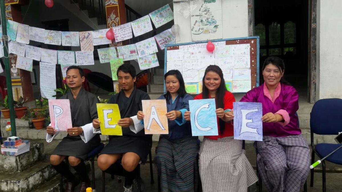 Promoting Peace through individual Arts