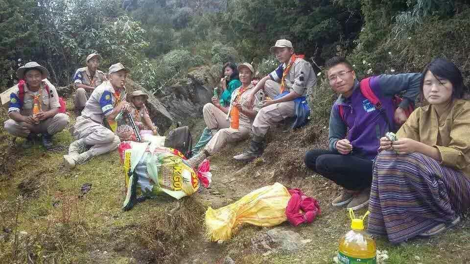 Scouts of Bhutan lends a helping hand to the hermits in the mountains 