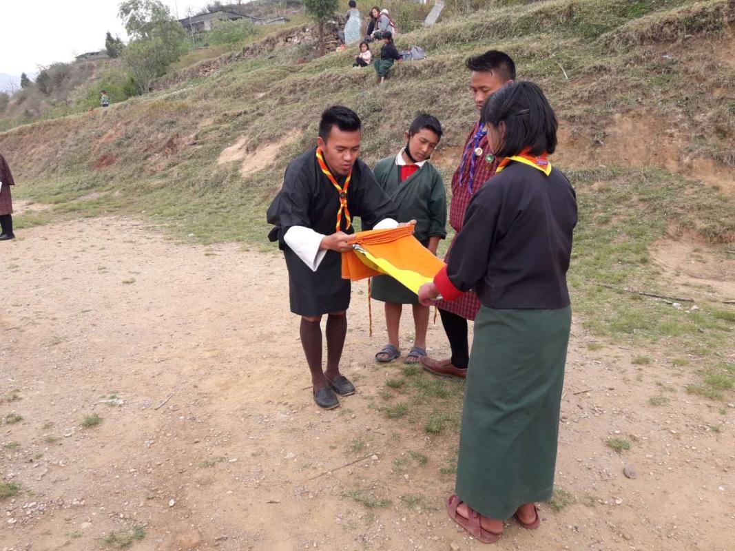Nachung scout learning about national flag
