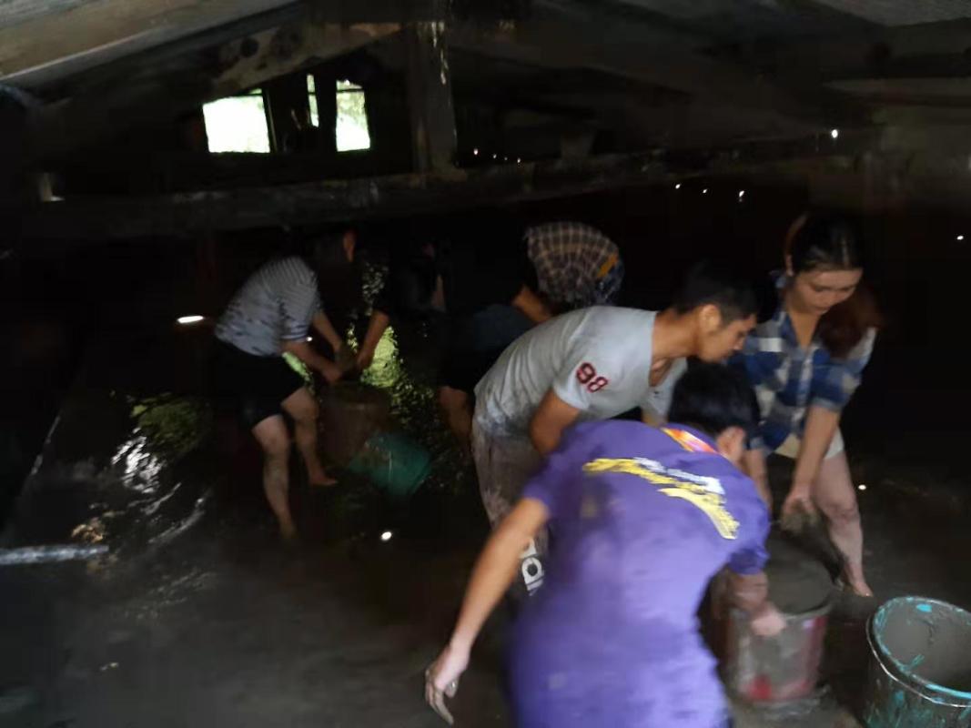 Water tank cleaning at the college