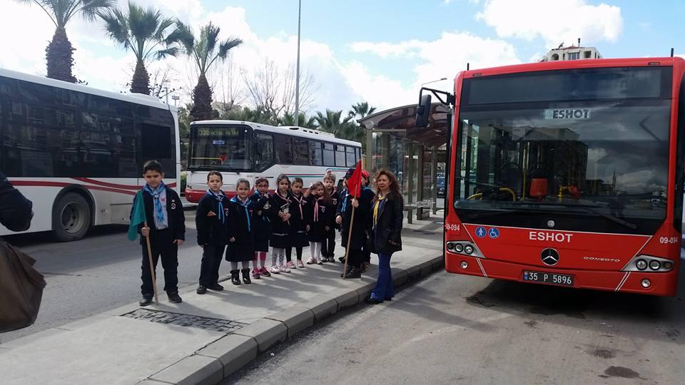 CAP : activity 01 / 10 : " USE PUBLIC TRANSPORT"