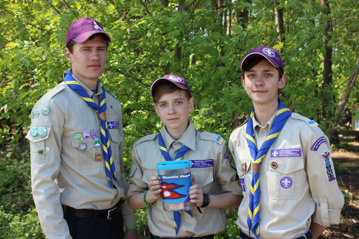 Ukrainian scouts are gathering money to support Nepal