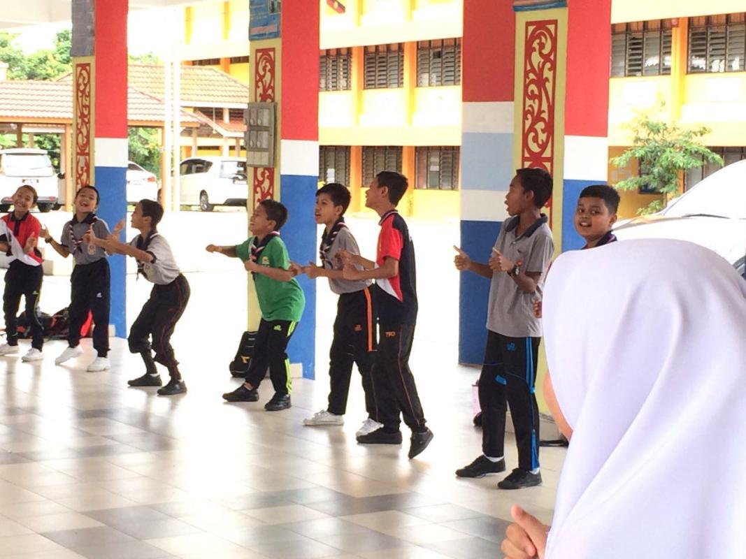 Latihan nyanyian lagu pengakap 