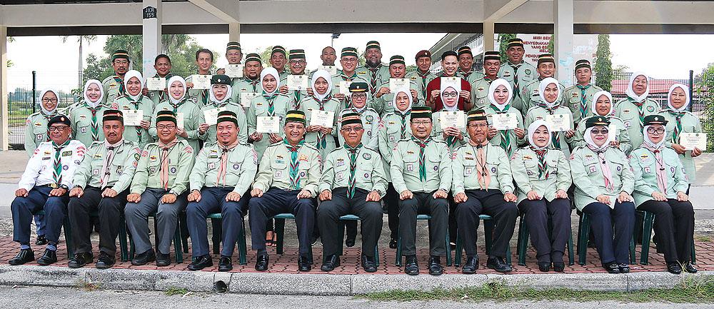 Scout leaders attend general information course