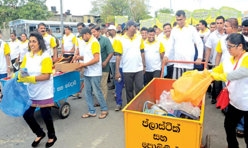 Public awareness Project work on how to segregate garbage and dispose waste World Cities Day in Colombo