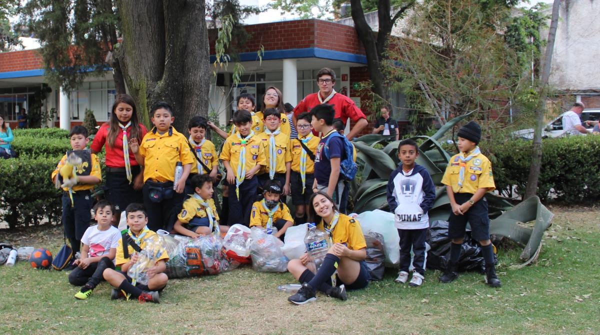 Recolección y reciclaje de PET 1 -  Manada de Lobatos Grupo 8 BJ