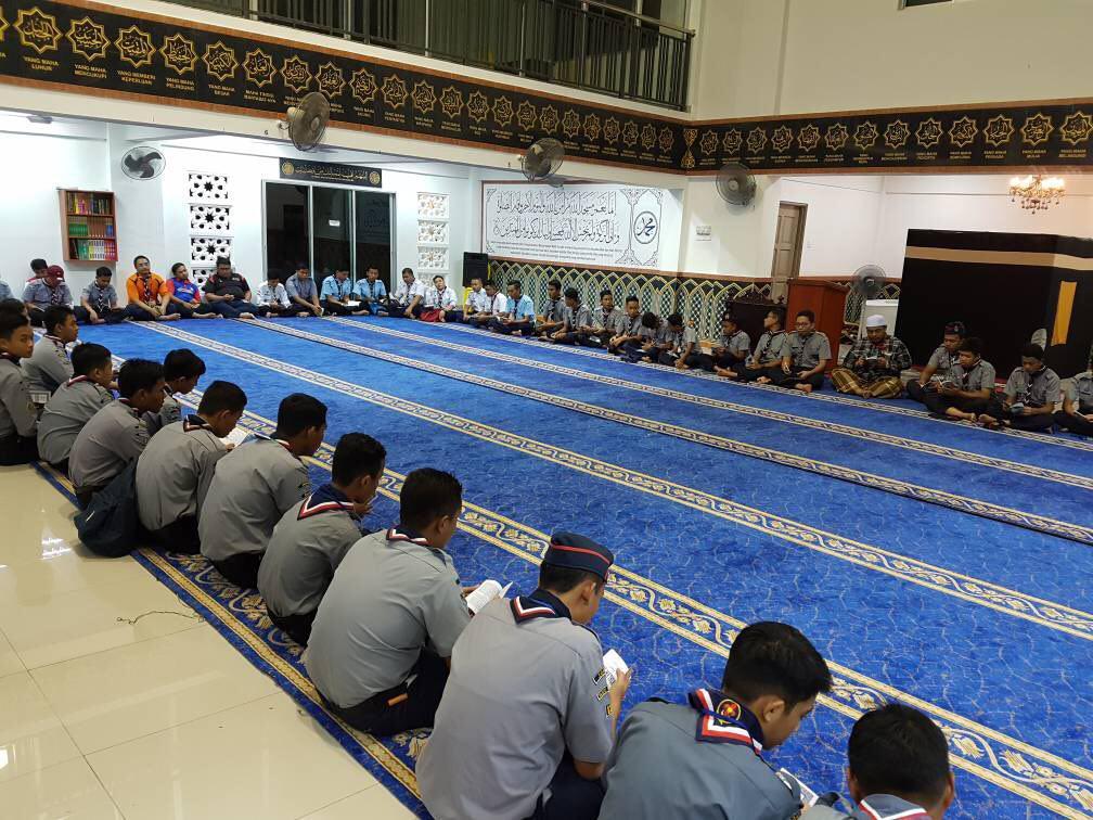 PENGAKAP MELAHIRKAN REMAJA BERTANGGUNGJAWAB