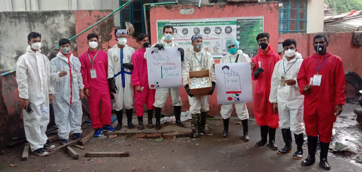 কভিড ১৯এ মাক্স ও হ্যান্ড স্যানিটেশন এর ব্যাবস্থা