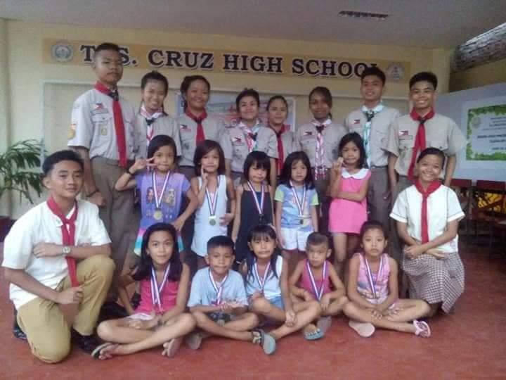T.S CRUZ NATIONAL HIGH SCHOOL IN LAS PIÑAS DELIVERED ITS VOLUNTARY SERVICE TO COMMUNITY-"When a Child Reads, He Can Write His Future"