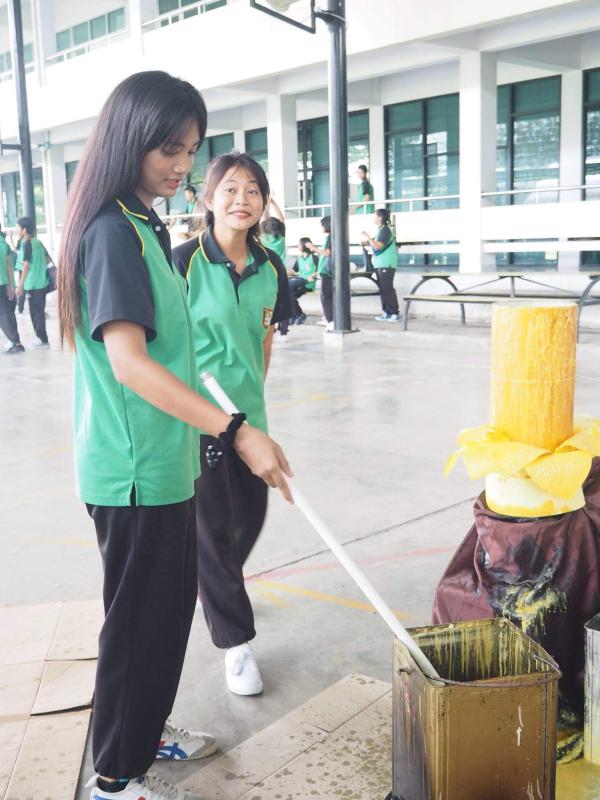 หล่อเทียนพรรษา