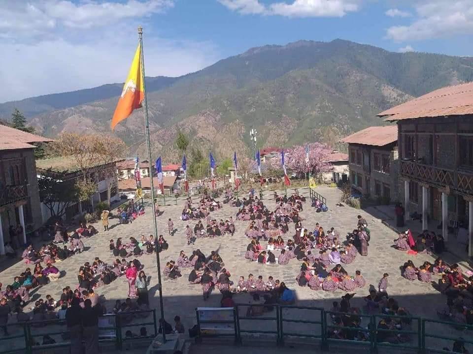 Stitching of bags from old clothes