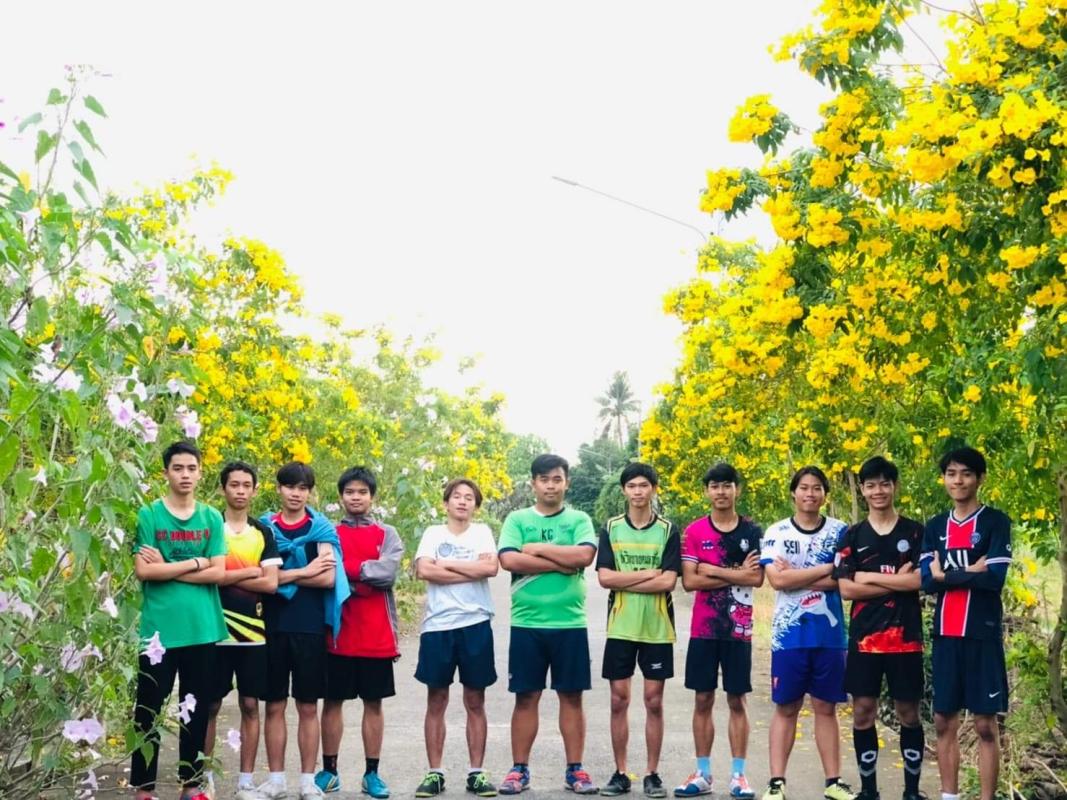 ซ้อมฟุตบอลโรงเรียน