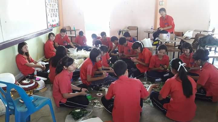 ทำพานไหว้ครู