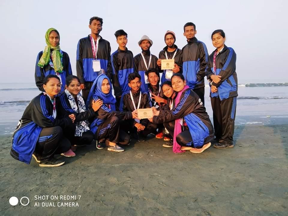 বিজয়ী দল( ভুরের পাখি) 