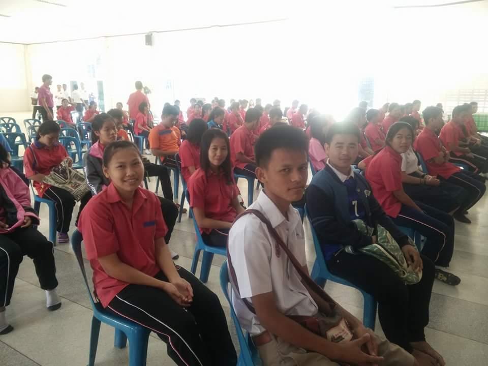 เข้าร่วมโครงการ  นักฟุตบอลราชนาวี 40 ช่วยน้อง