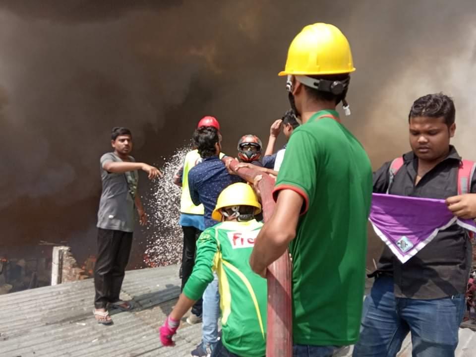 মিরপুর রুপনগর বস্তিতে অগ্নিকান্ড
