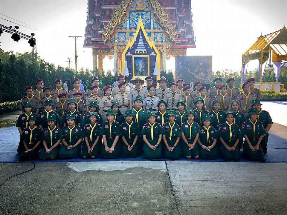 ร่วมทำกิจกรรมจิตอาสาในพระราชพิธีถวายพระเพลิงพระบรมศพพระบาทสมเด็จพระปรมินทรมหาภูมิพลอดุลยเดช บรมนาถบพิตร