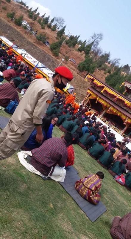 Services for crowed controlling 