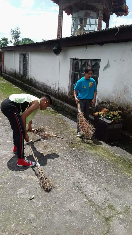 VOLUNTEERS FOR CLEANING