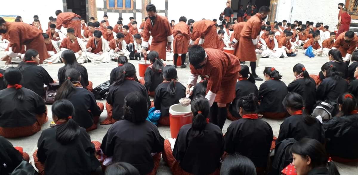 Serving during zhabdrung kuchhoe