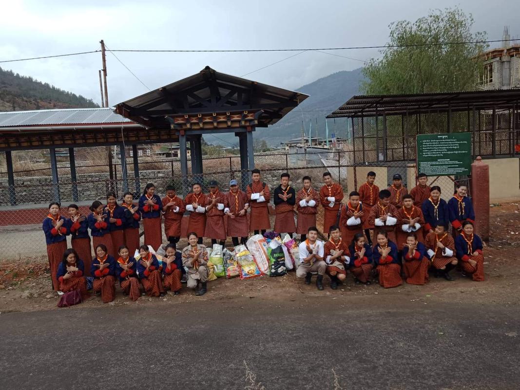 cleaning river side