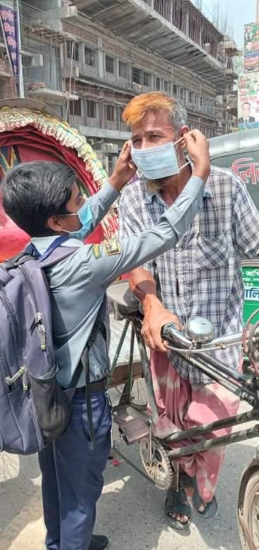 মাস্ক বিতরণ কর্মসূচি