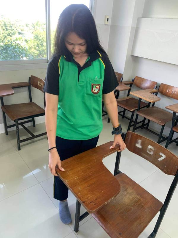 จัดโต๊ะเรียน