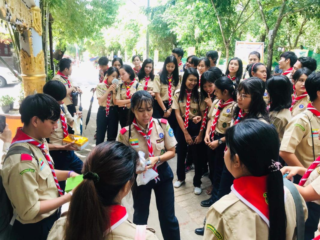 A Good Deed on Thadingyut Festival