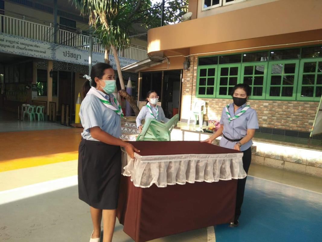 จิตอาสาจัดสถานที่