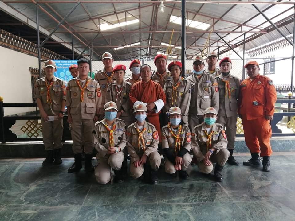 !!!!!SOCIAL DISTANCING!!!!!