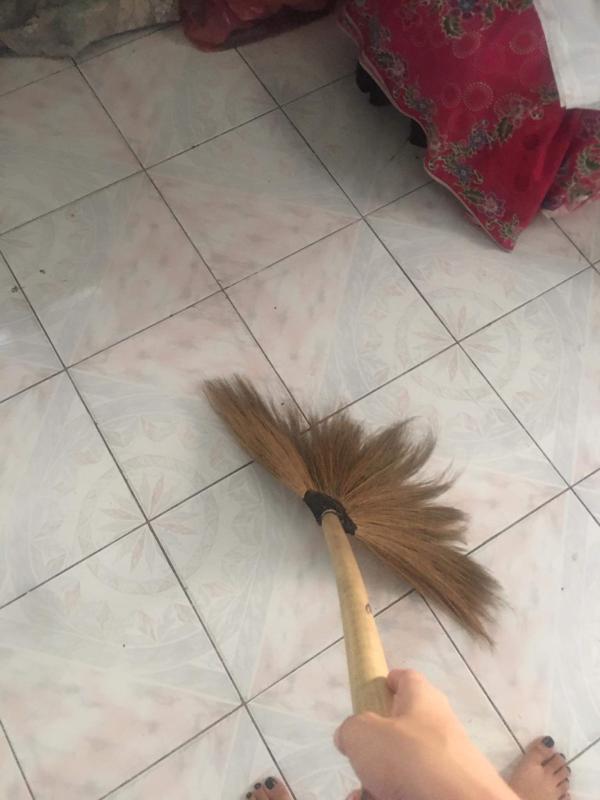 กวาดบ้าน