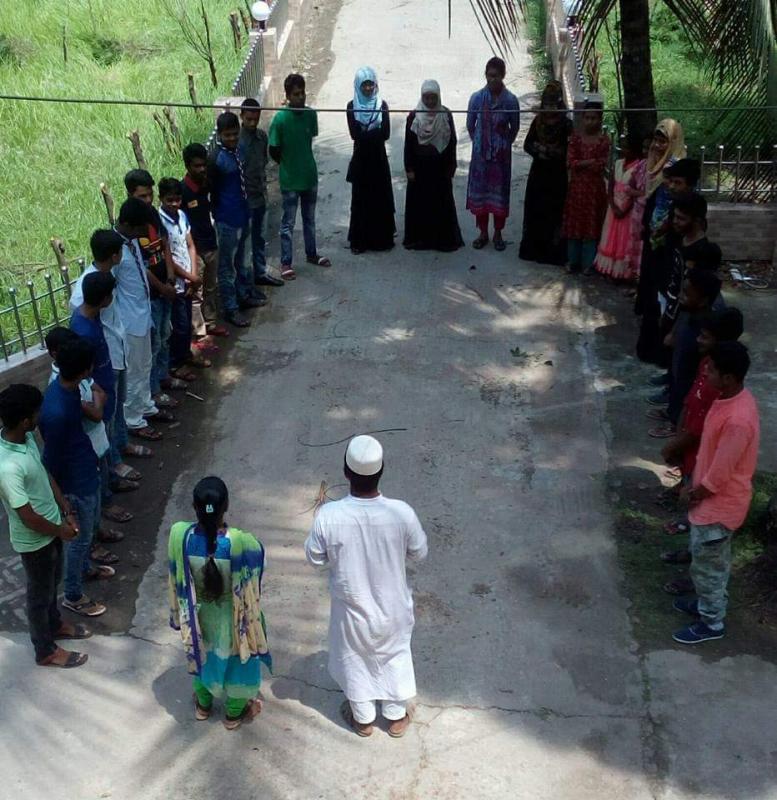 সপ্তাহিক ট্রুপ মিটিং