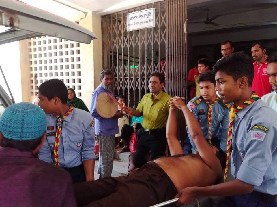 ঝিনাইদহ সদর হাসপাতালে সেবাদান 