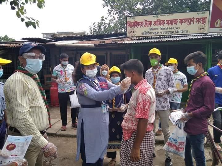 মাস্ক বিতরণ 