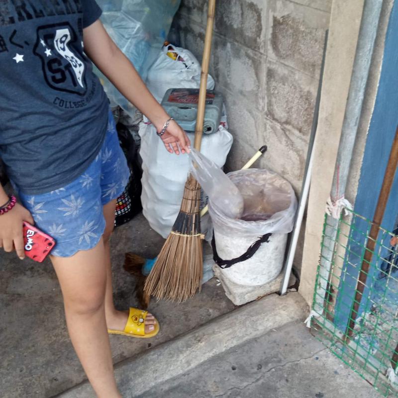 ทิ้งขยะลงถัง