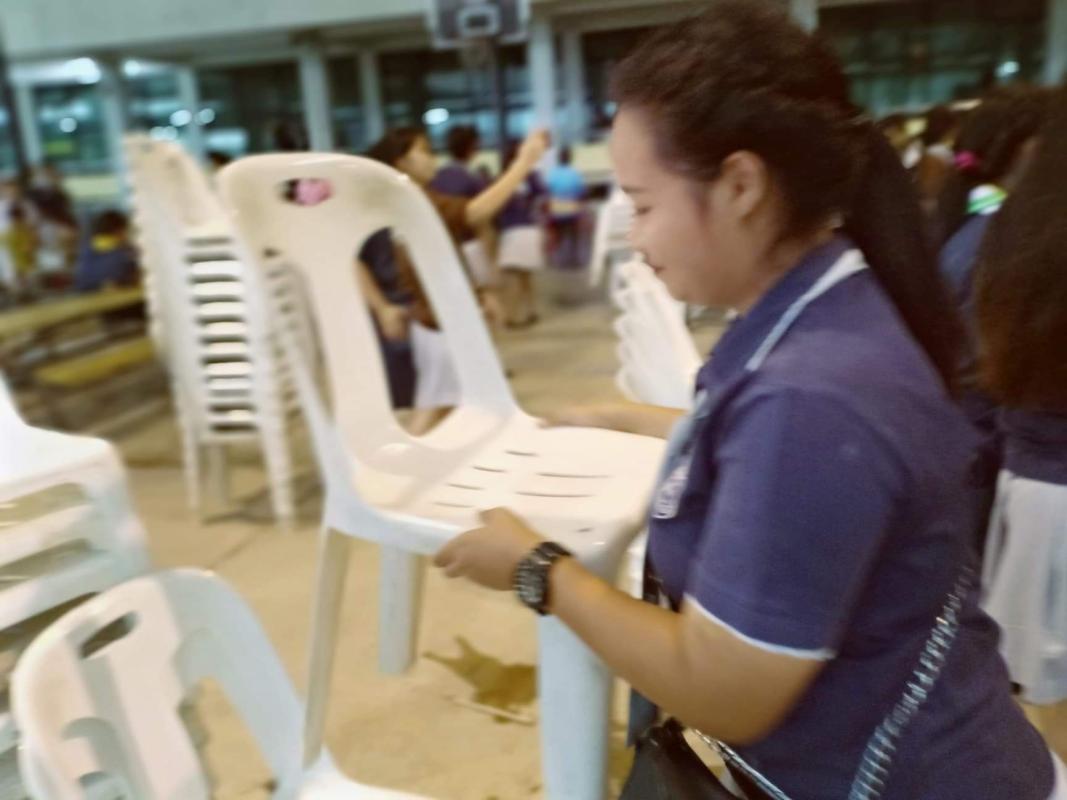 เก็บเก้าอี้งานวิลัย