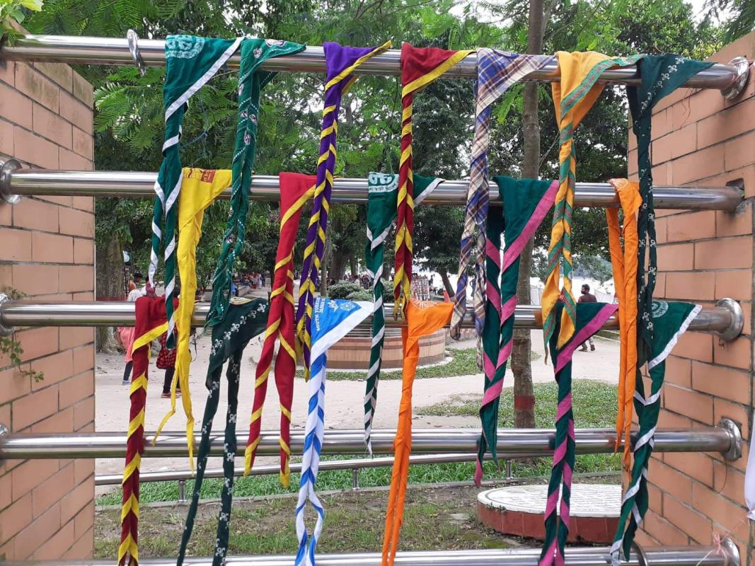 স্কার্ফ ডে