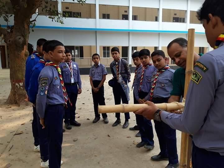 ট্রুপ মিটিং 