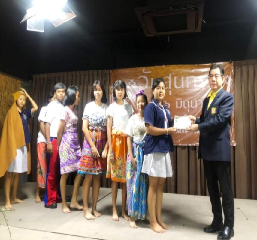 แสดงละครวันสุนทรภู่