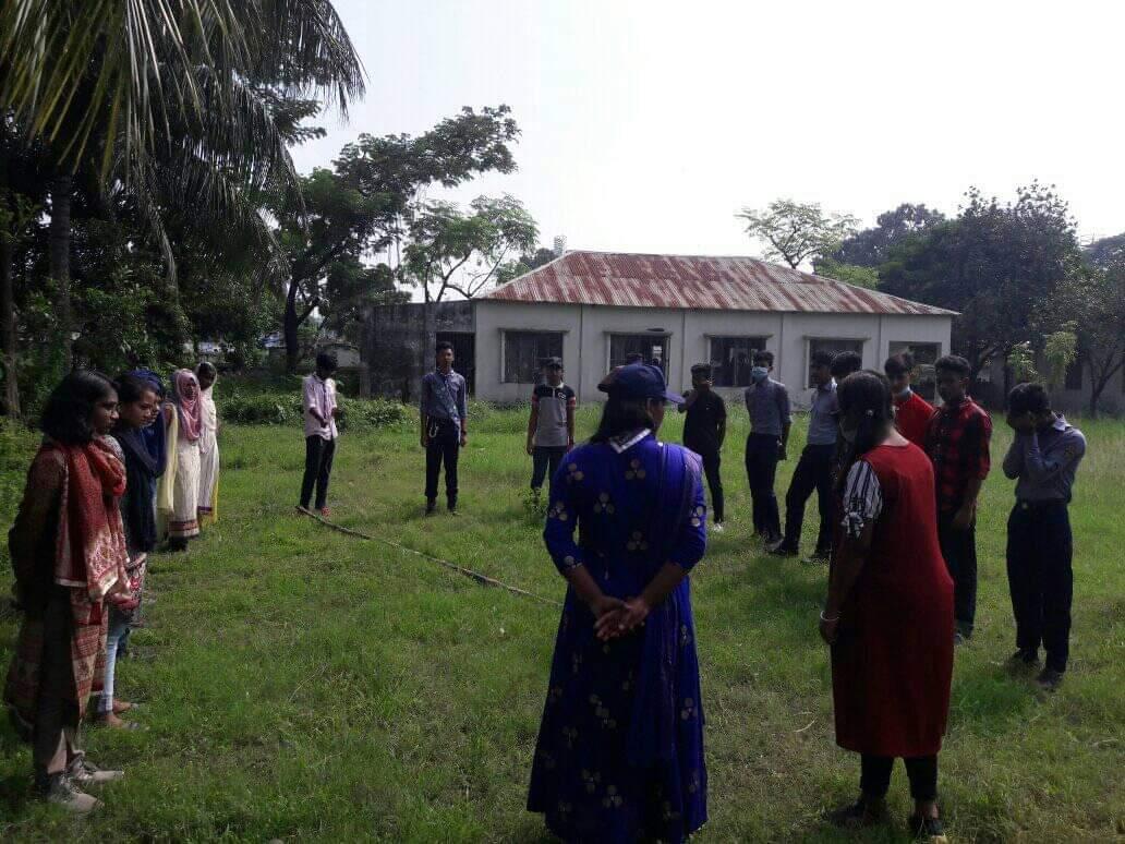 ক্রু মিটিং 